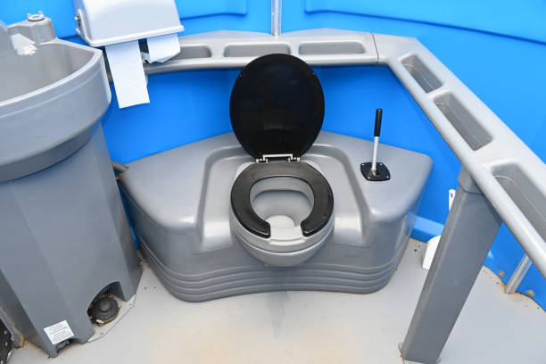 Portable Toilet Options We Offer in Delaware City, DE